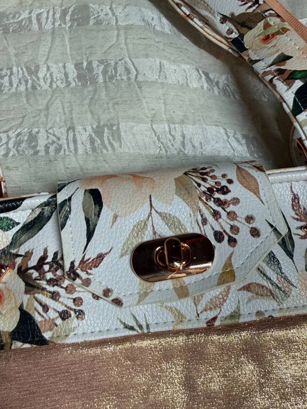 Queen & Beyond Rose Floral Faux Leather Diaper Bag Tote Rose Gold